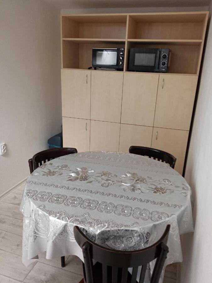 Apartman Hulin, Chrastany Luaran gambar